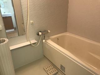 シャインフィールドのバス画像