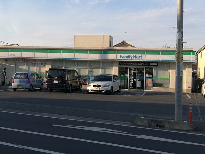 エクレール平塚のコンビニ画像