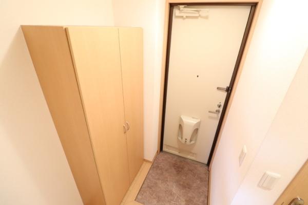 エクレール平塚の玄関画像