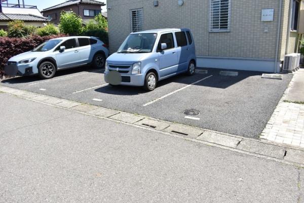 サンガーデンの駐車場画像