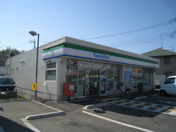 シャインフィールドのコンビニ画像