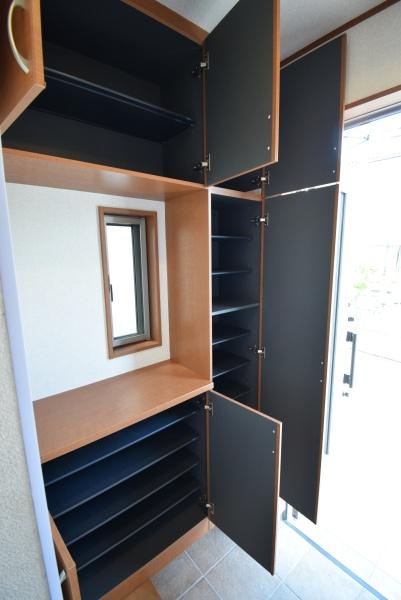 鴻巣市緑町戸建の収納画像