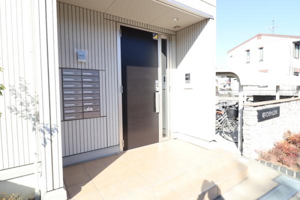 曙マンションのエントランス画像