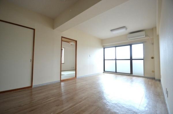 センチュリー北本のリビング画像