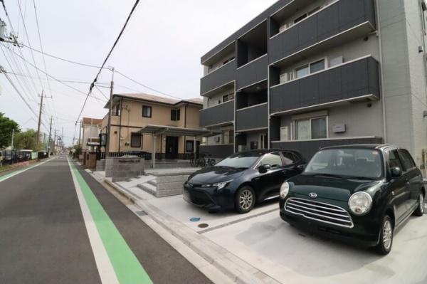 ノーブルヴィラ上尾の駐車場画像