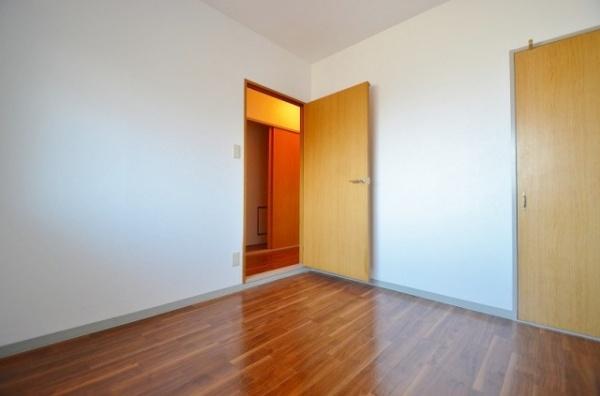 グランパレスダイトーの洋室画像