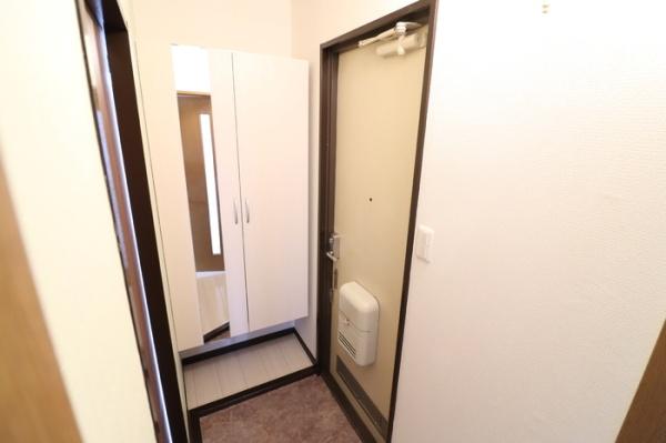 第３タツミコーポの玄関画像