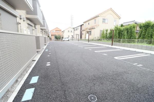 ボナール泉台Ｂの駐車場画像