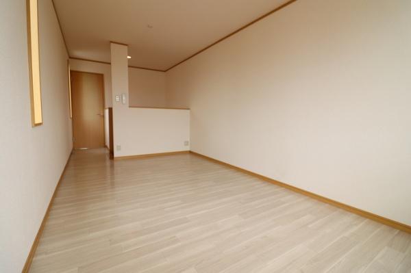 キューブ浅間台Ｂの洋室画像