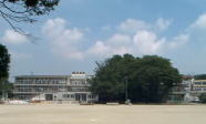 リナージュ北本市緑01の小学校画像