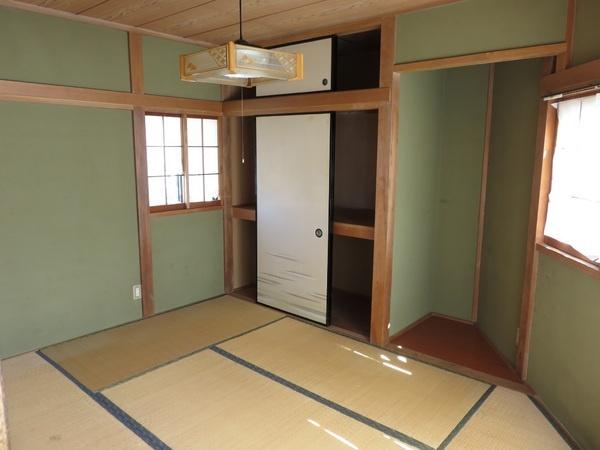 秋山レジデンスの和室画像