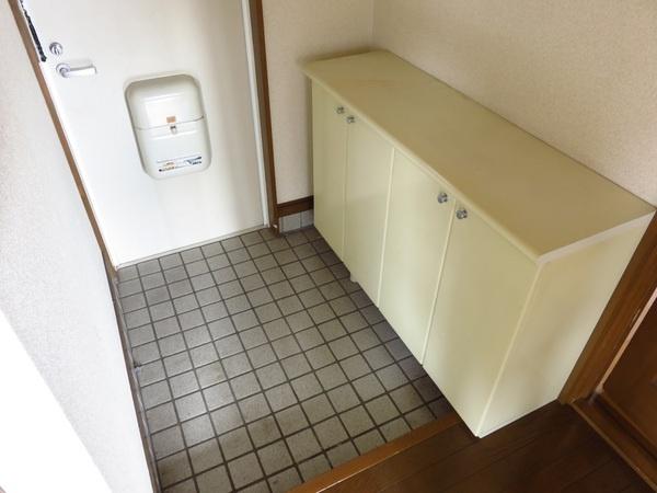 サンパーク浅間台の玄関画像