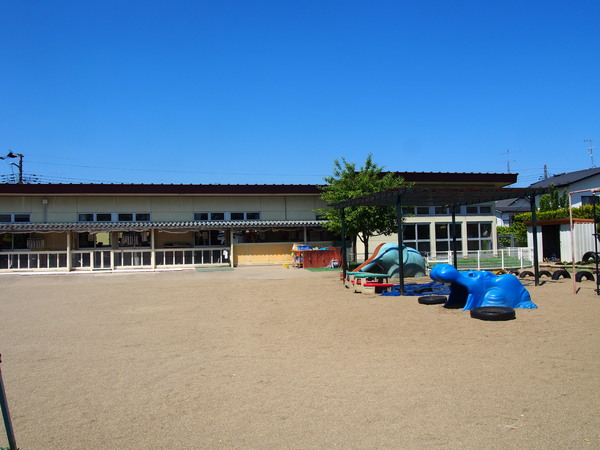 宮城野区鶴ケ谷７期２号棟の幼稚園・保育園画像