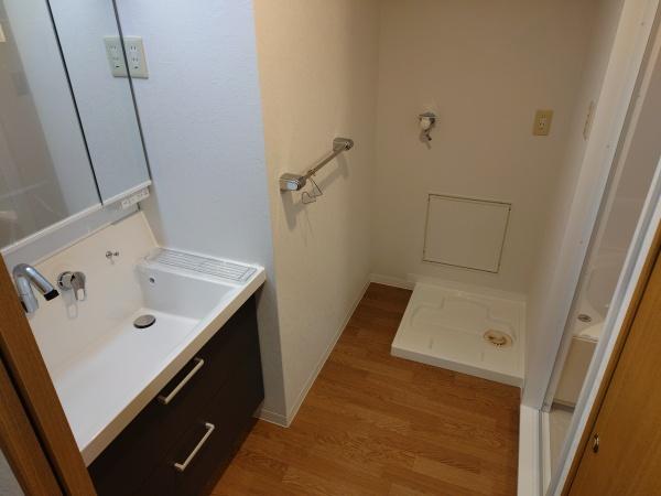 生駒市俵口町のマンションの洗面台・洗面所画像