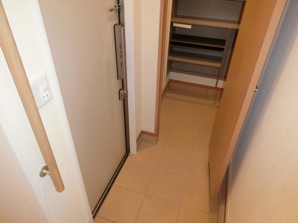 ブルームコートの玄関画像