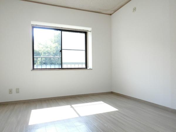 リヴェルテ生駒のリビング画像