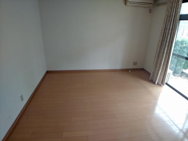 生駒市生駒台南の貸家の洋室画像