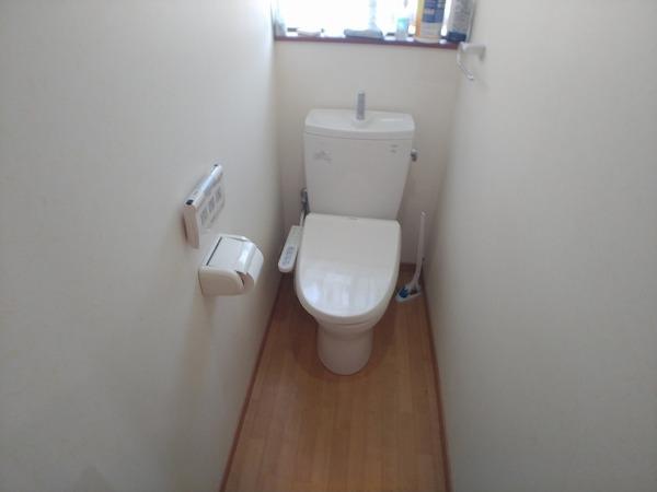 生駒市生駒台南の貸家のトイレ画像