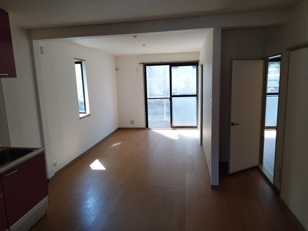 スターシャルム壱番館のリビング画像