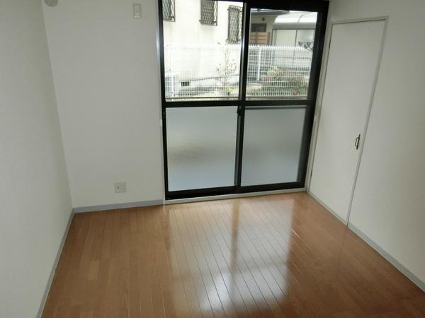 スターシャルム壱番館の洋室画像