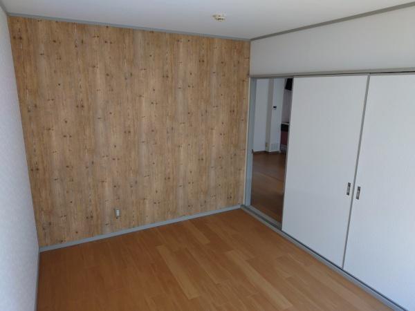 スターシャルム壱番館の洋室画像