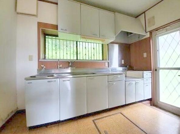 生駒市あすか野北3丁目中古一戸建のキッチン画像