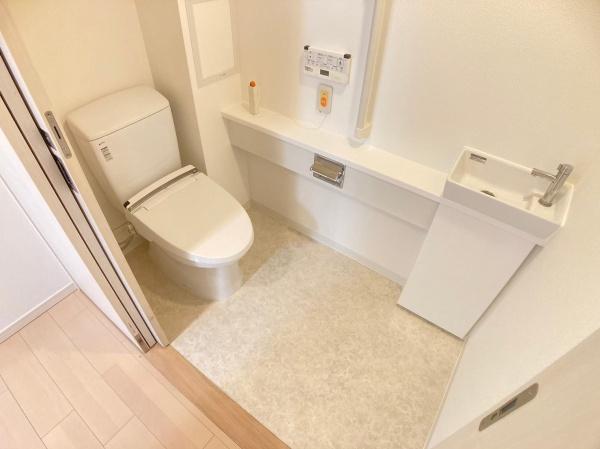 サンミット生駒ザ・ゲートのトイレ画像