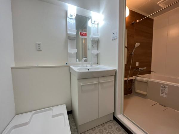 東生駒アーバンライフA棟の洗面台・洗面所画像