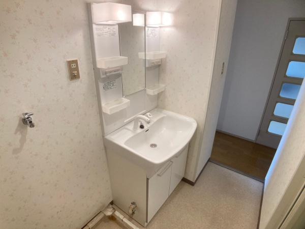 日興東生駒スカイマンションの洗面台・洗面所画像