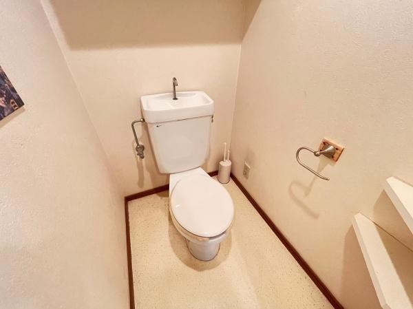 朝日プラザ生駒セントヒルズのトイレ画像