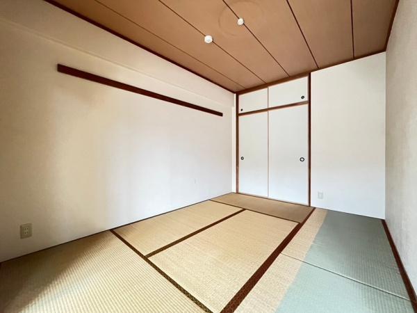 イトーピア生駒ファインコートA棟の和室画像