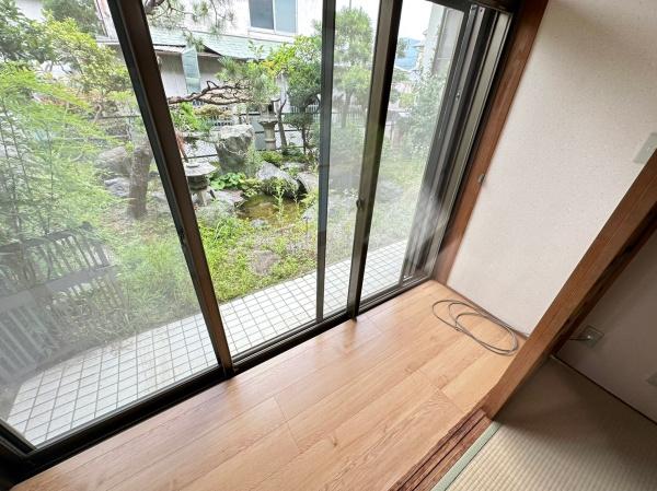 生駒市松美台の中古一戸建の和室画像