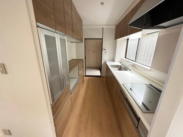 生駒市松美台の中古一戸建のキッチン画像