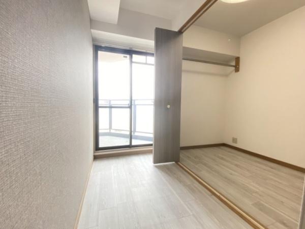 ロイヤルヒルズ富雄F棟の収納画像