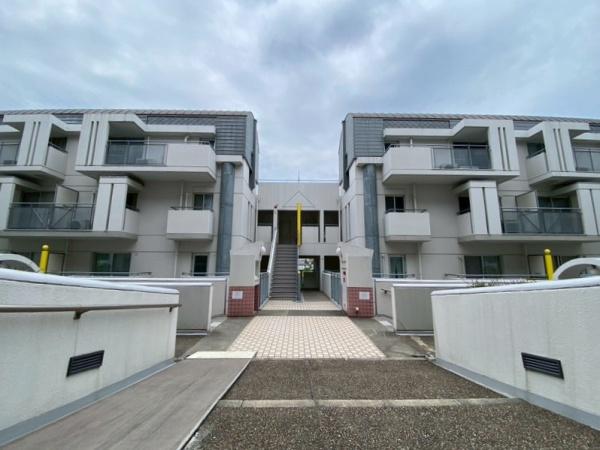 ロイヤルヒルズ東生駒Ｂ棟のその他現地画像