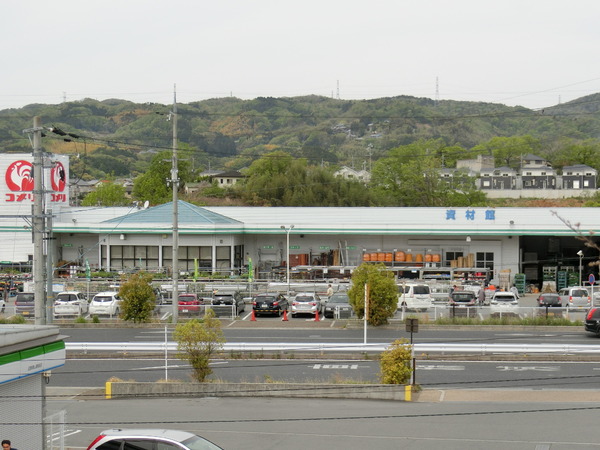 生駒市小平尾町の中古一戸建のホームセンター画像