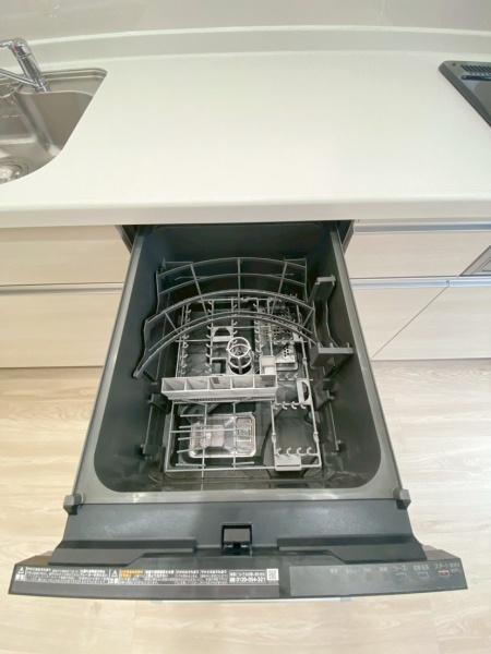 生駒市上町の中古一戸建のキッチン画像