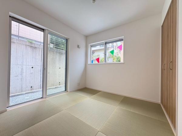 生駒市壱分町の新築一戸建の和室画像