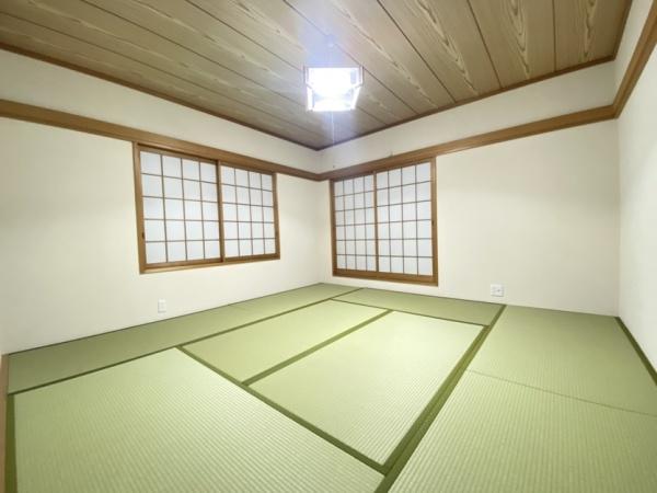 生駒市小明町の中古一戸建の和室画像
