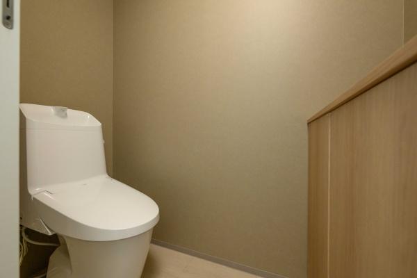 奈良市青垣台３丁目の中古一戸建のトイレ画像