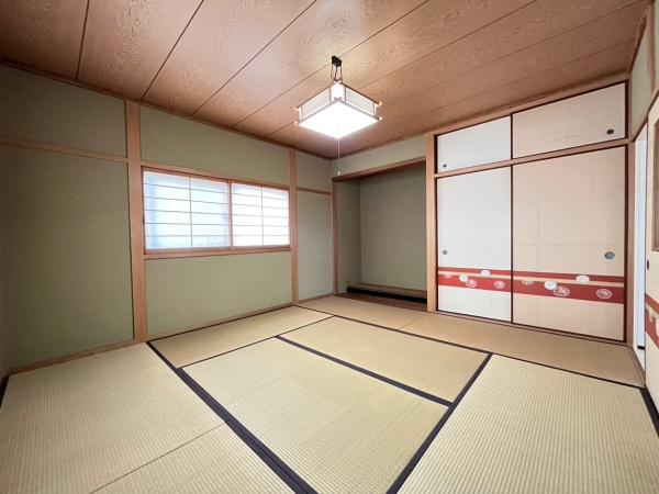 生駒市生駒台北の中古一戸建の和室画像