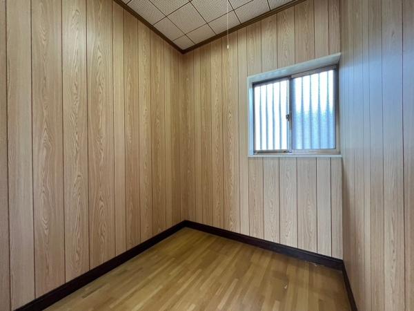 生駒市生駒台北の中古一戸建のその他居室画像
