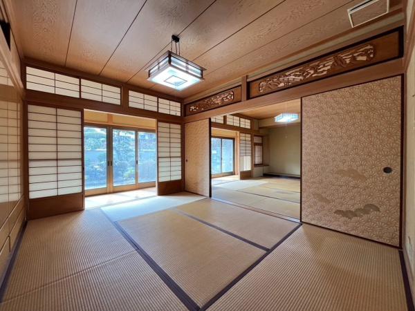 生駒市生駒台北の中古一戸建の和室画像
