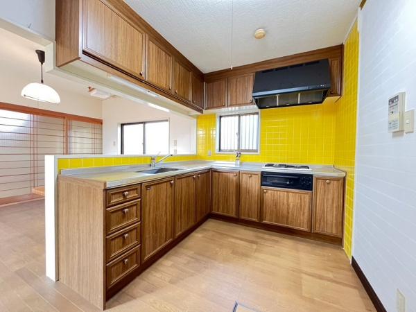 生駒市生駒台北の中古一戸建のキッチン画像
