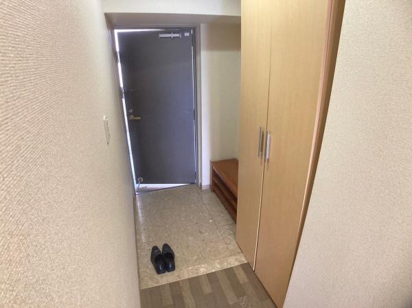 アコール学園前の玄関画像