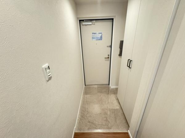 ヴェルナール富雄2番館の玄関画像