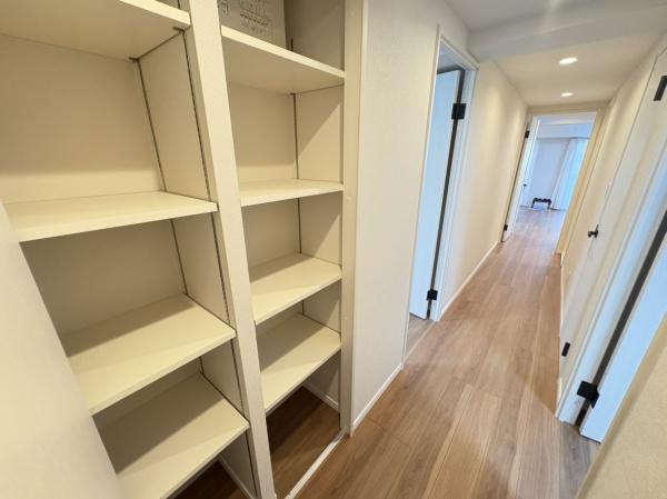 ヴェルナール富雄2番館の収納画像