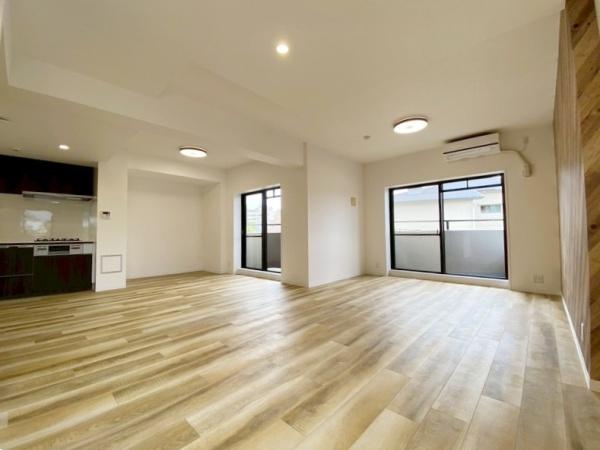 グランドメゾン学園前ベリエのリビング画像