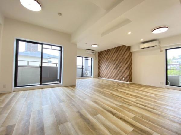 グランドメゾン学園前ベリエのリビング画像