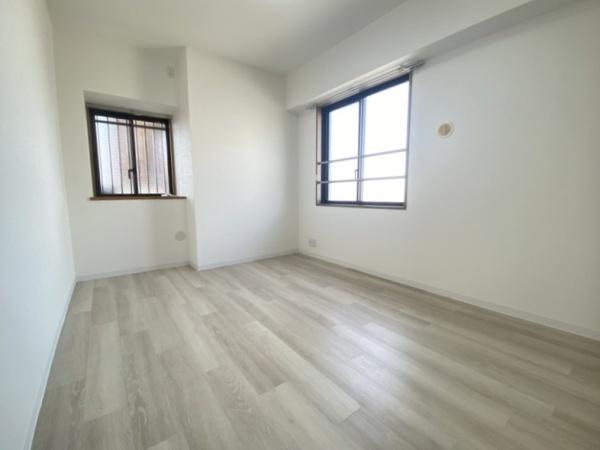 ステイツ富雄の洋室画像